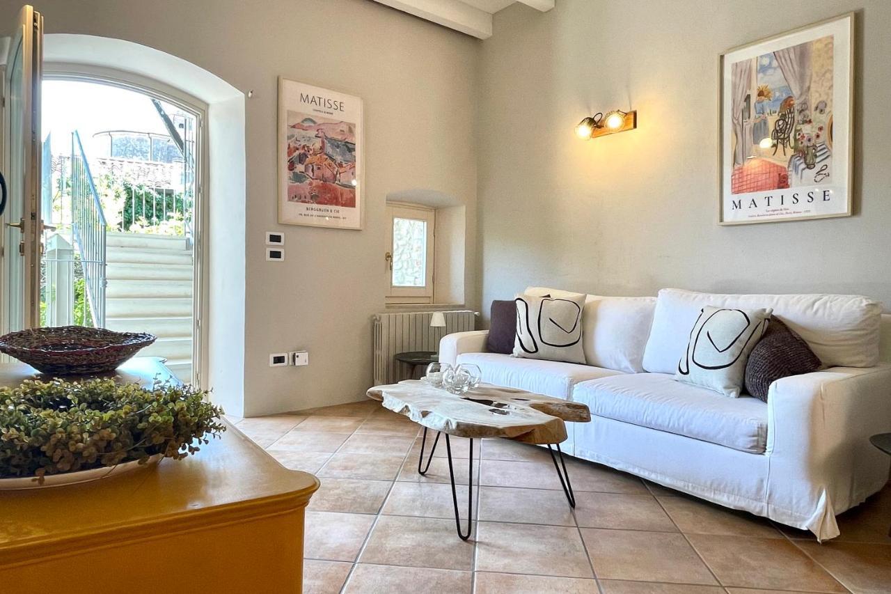 Borgo Dei Sogni Apartment San Felice del Benaco Exterior photo