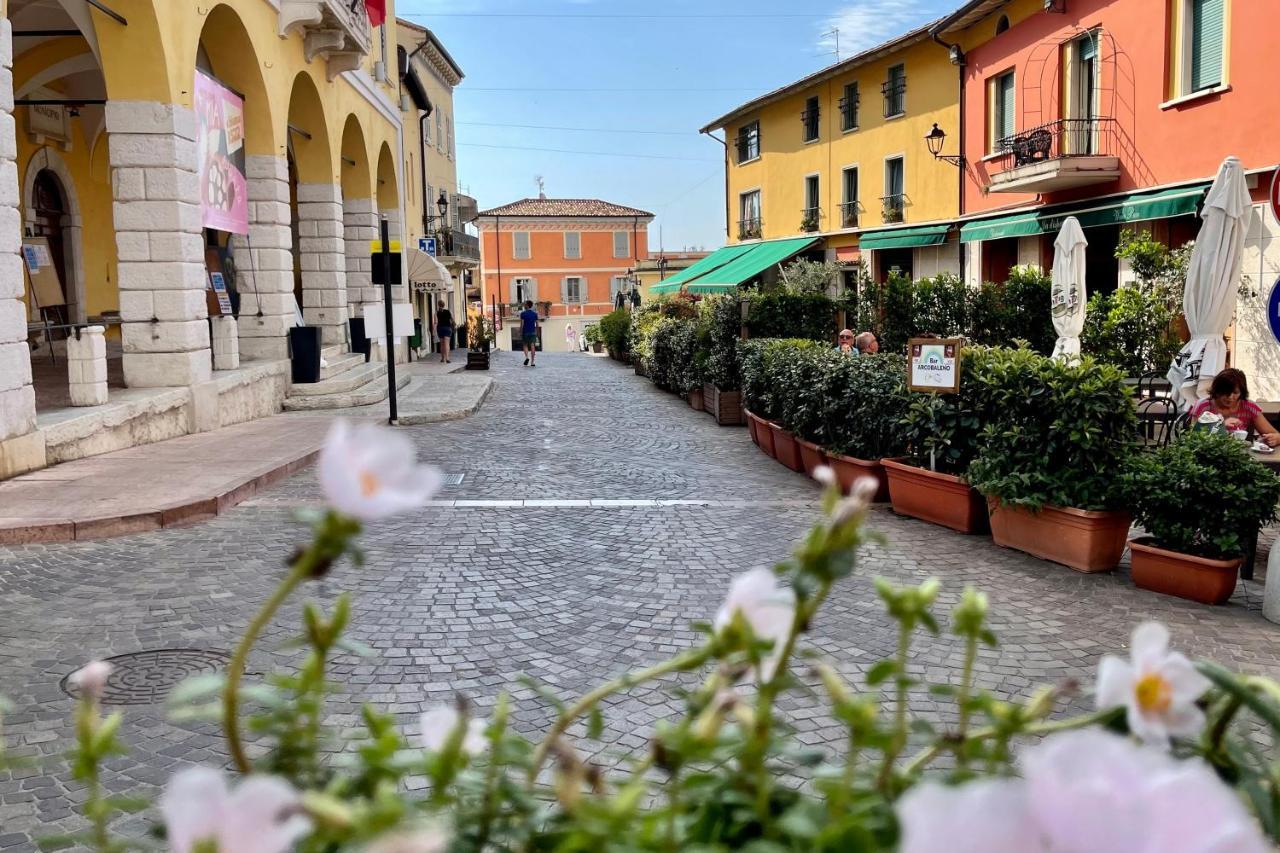 Borgo Dei Sogni Apartment San Felice del Benaco Exterior photo