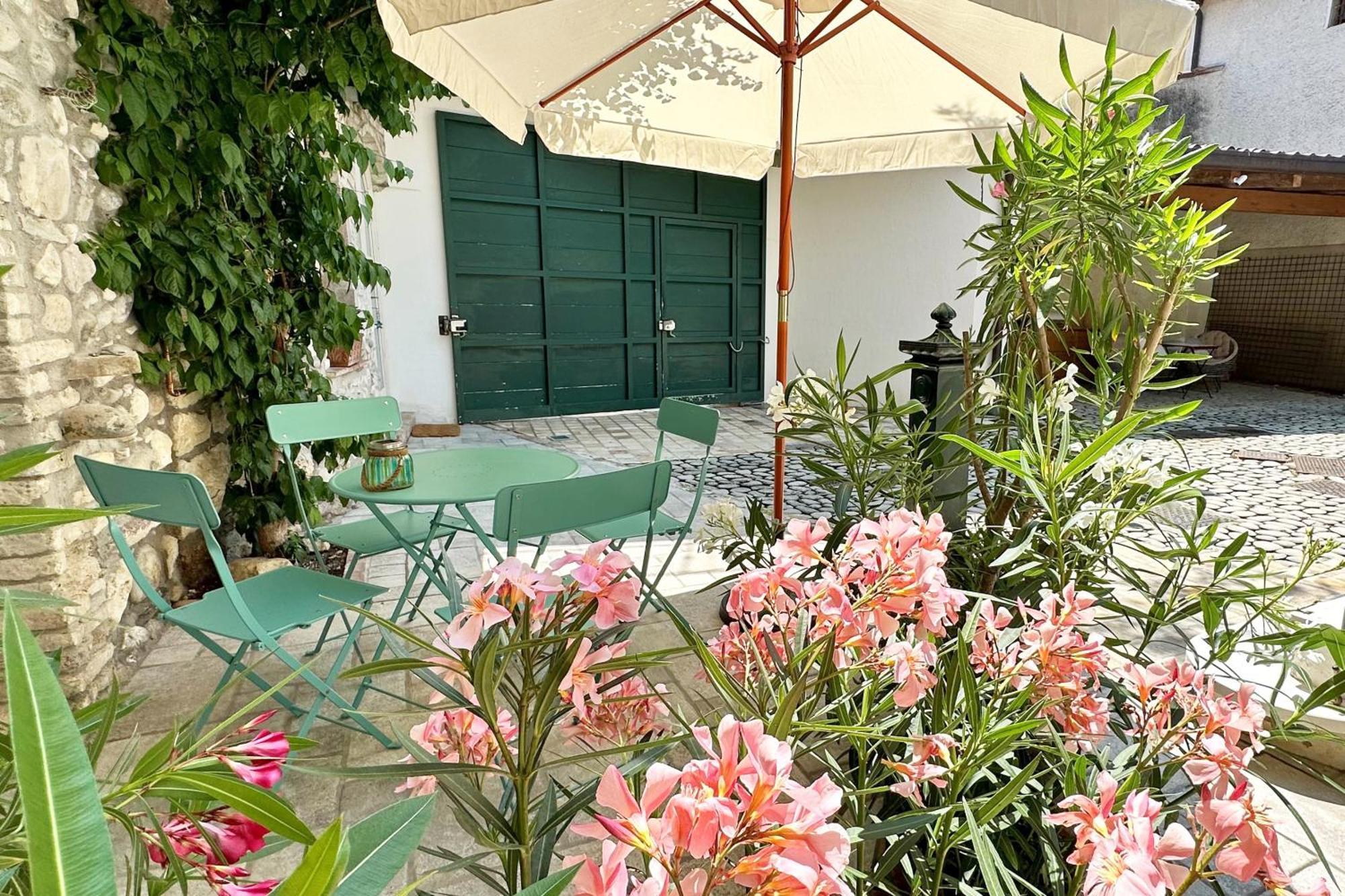 Borgo Dei Sogni Apartment San Felice del Benaco Exterior photo